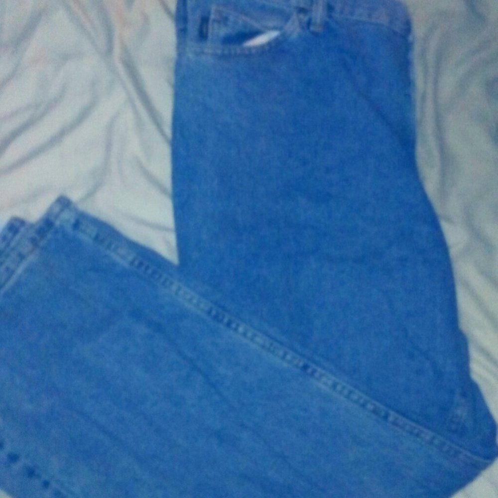 NWOT Chic Ladies Jeans